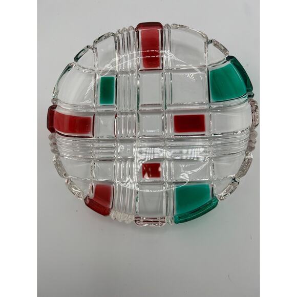 Vintage Home Beautiful Christmas Holiday Plaid Round Crystal Glass Salad‎ Plate - Picture 1 of 6